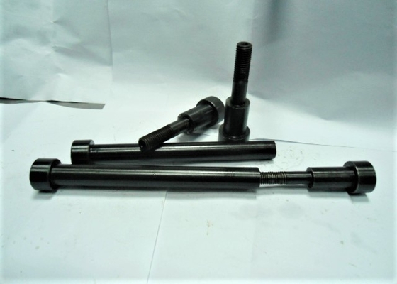 Parties A de moule de précision de JIS un type noir chimique de boulon d'épaule d'acier inoxydable de C