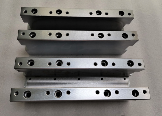Fabrication d'acier inoxydable de coutume de pièces d'auto, métal emboutissant OIN 9001 de fabrication